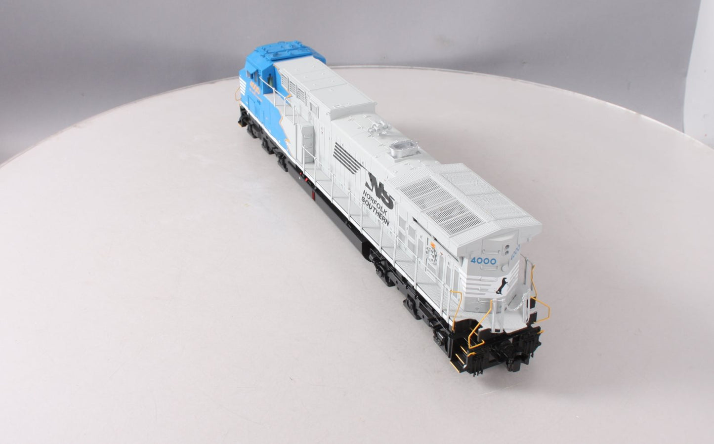 MTH 20-20635-1 Norfolk Southern AC4400CW Diesel 3.0 #4000 (Hi-Rail Wheels)