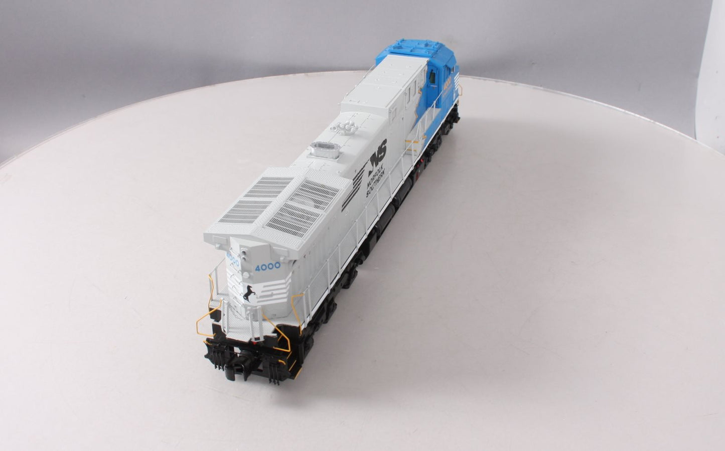 MTH 20-20635-1 Norfolk Southern AC4400CW Diesel 3.0 #4000 (Hi-Rail Wheels)