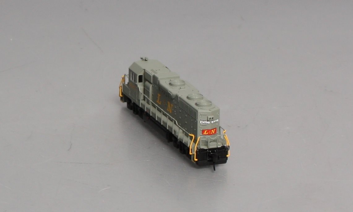 Atlas 47668 N Scale L&N GP38-2 Diesel Locomotive w/o Decoder #4060