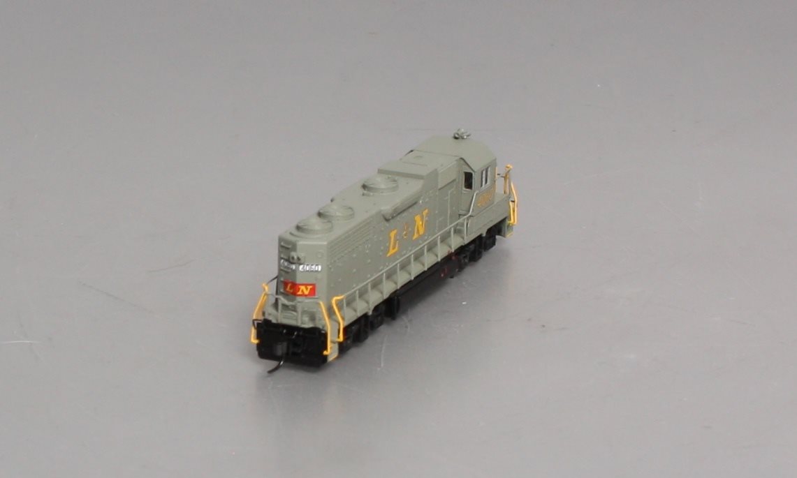 Atlas 47668 N Scale L&N GP38-2 Diesel Locomotive w/o Decoder #4060