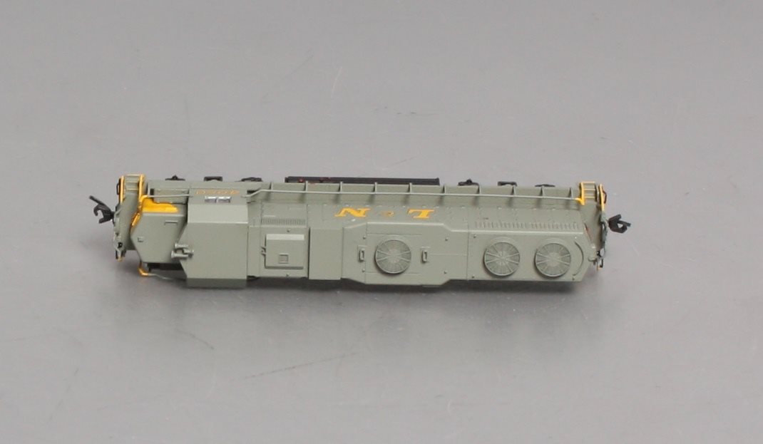 Atlas 47668 N Scale L&N GP38-2 Diesel Locomotive w/o Decoder #4060