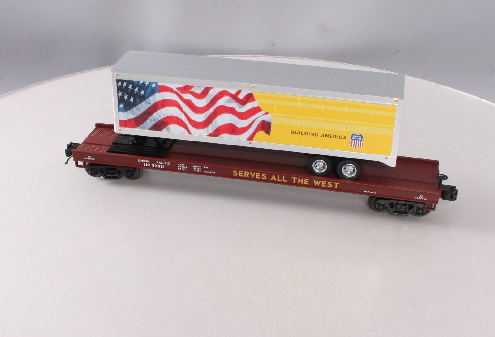 MTH 20-95422 O Union Pacific Premier Flat Car w/ 40' Trailer