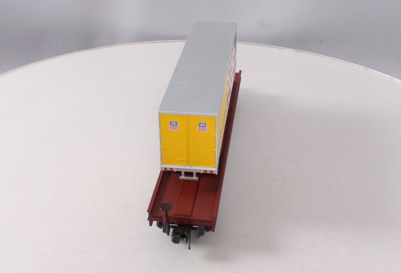MTH 20-95422 O Union Pacific Premier Flat Car w/ 40' Trailer