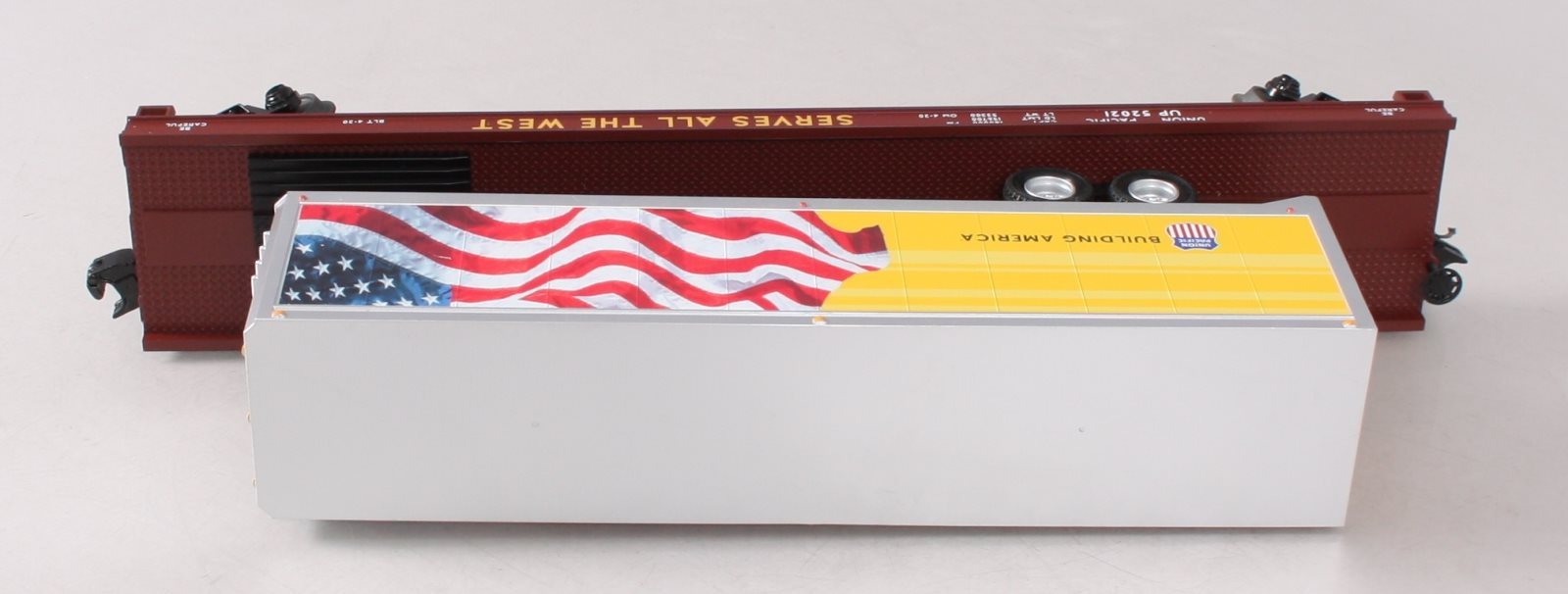 MTH 20-95422 O Union Pacific Premier Flat Car w/ 40' Trailer
