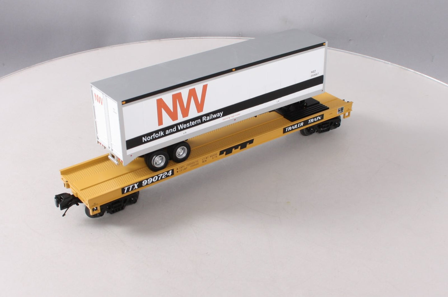 MTH 20-95421 N&W Flat Car w/ 40' Trailer