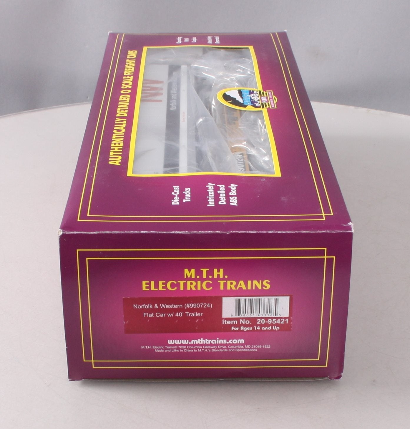 MTH 20-95421 N&W Flat Car w/ 40' Trailer