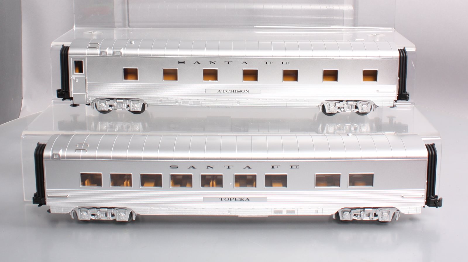 MTH 30-67899 O Gauge Santa Fe 60' Streamlined Sleeper/Diner Passenger 2-Car Set