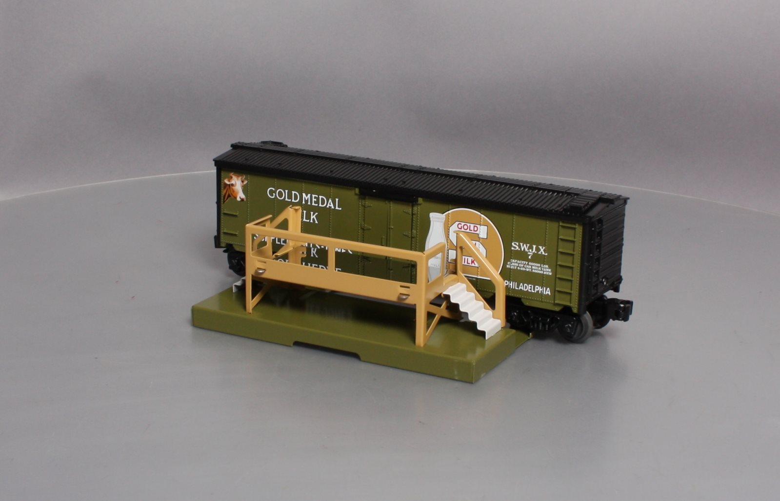 Lionel 6-83252 O Gold Medal Operating Milk Car with Platform