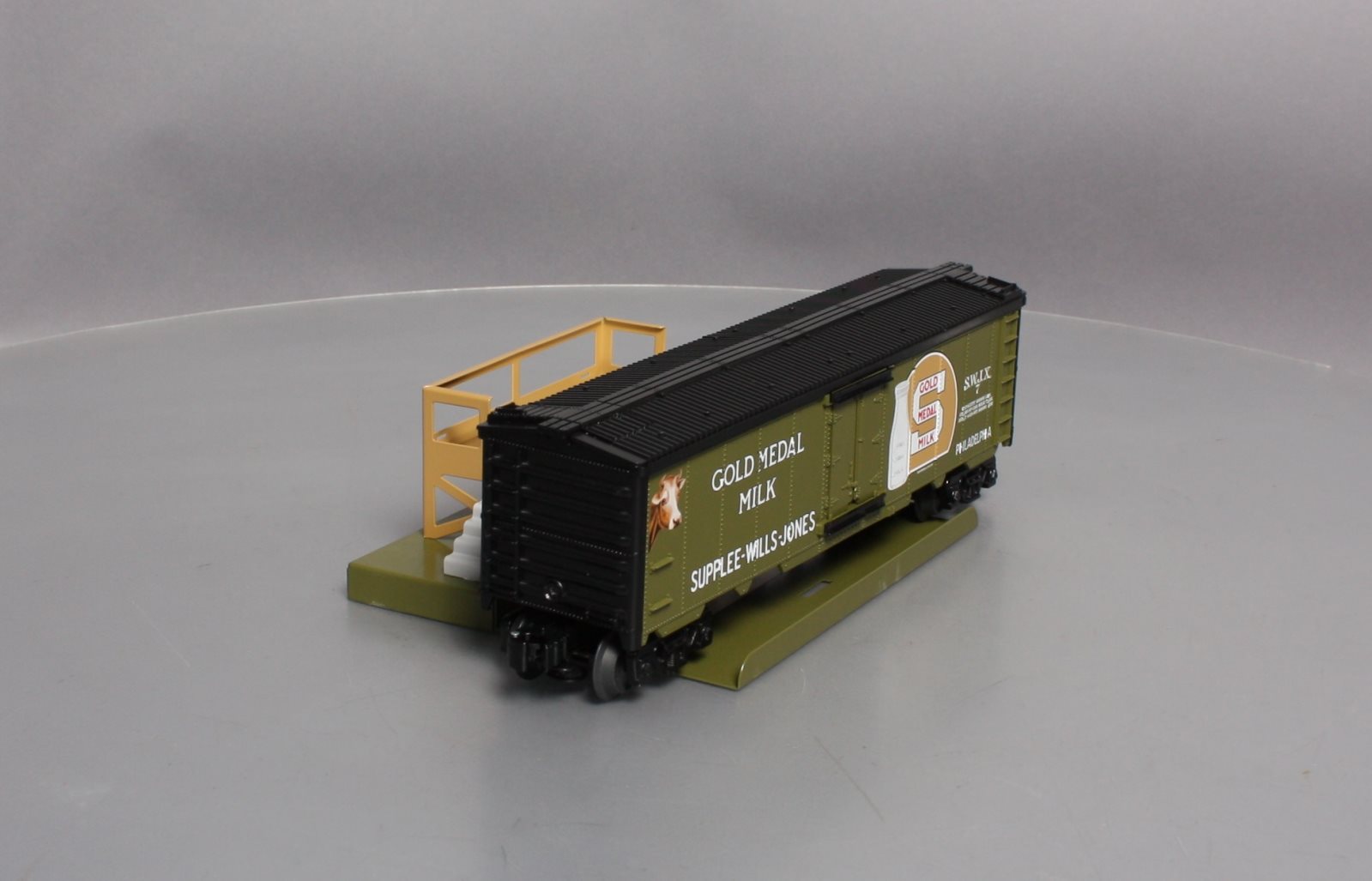 Lionel 6-83252 O Gold Medal Operating Milk Car with Platform