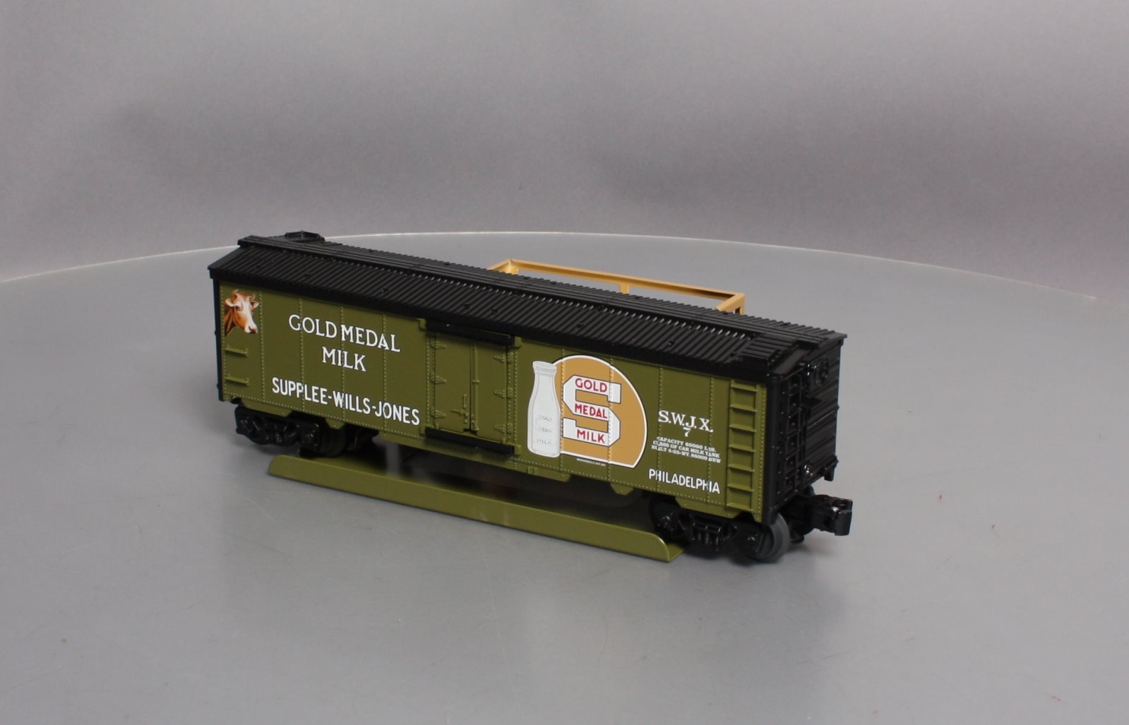 Lionel 6-83252 O Gold Medal Operating Milk Car with Platform