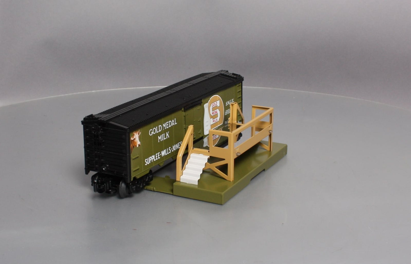 Lionel 6-83252 O Gold Medal Operating Milk Car with Platform