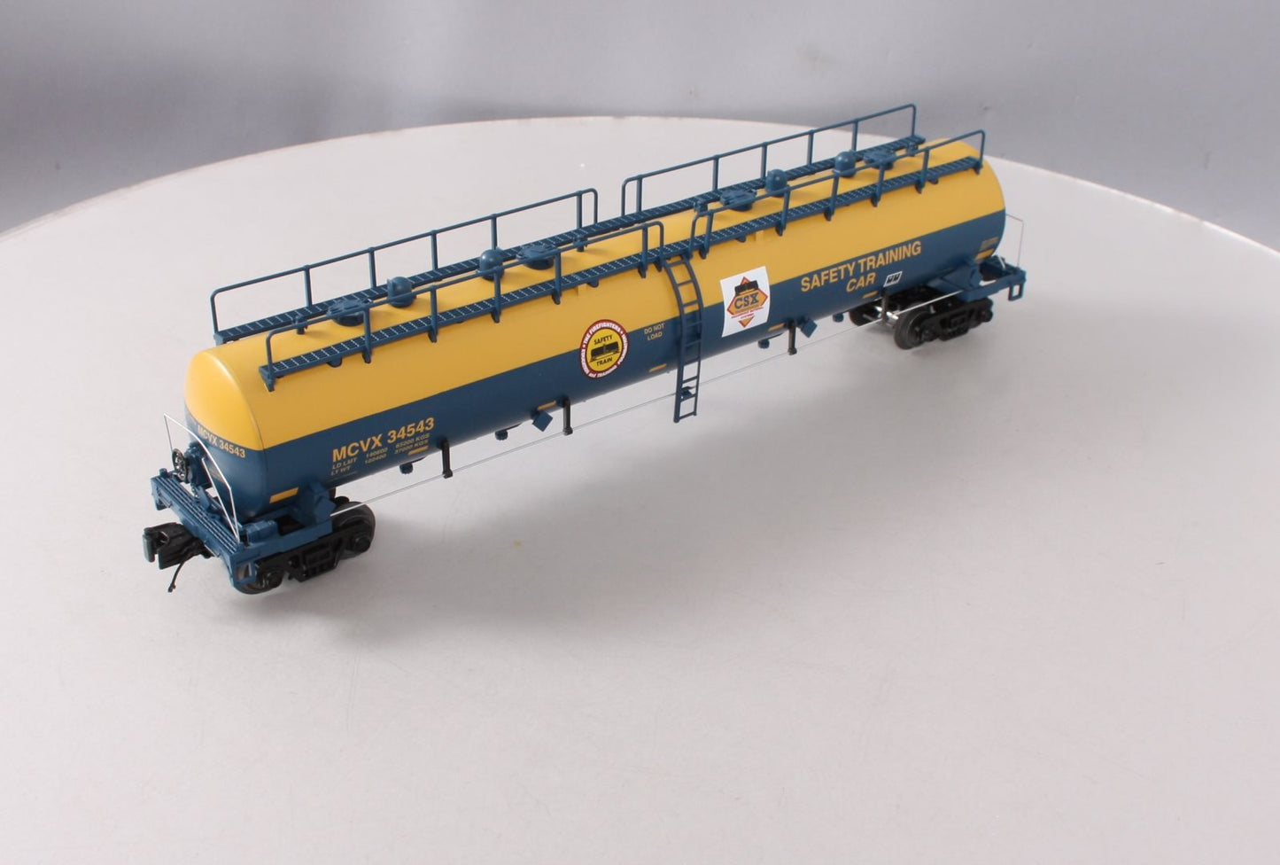 MTH 30-73451 O CSX 33,000 Gallon Tank Car #34543