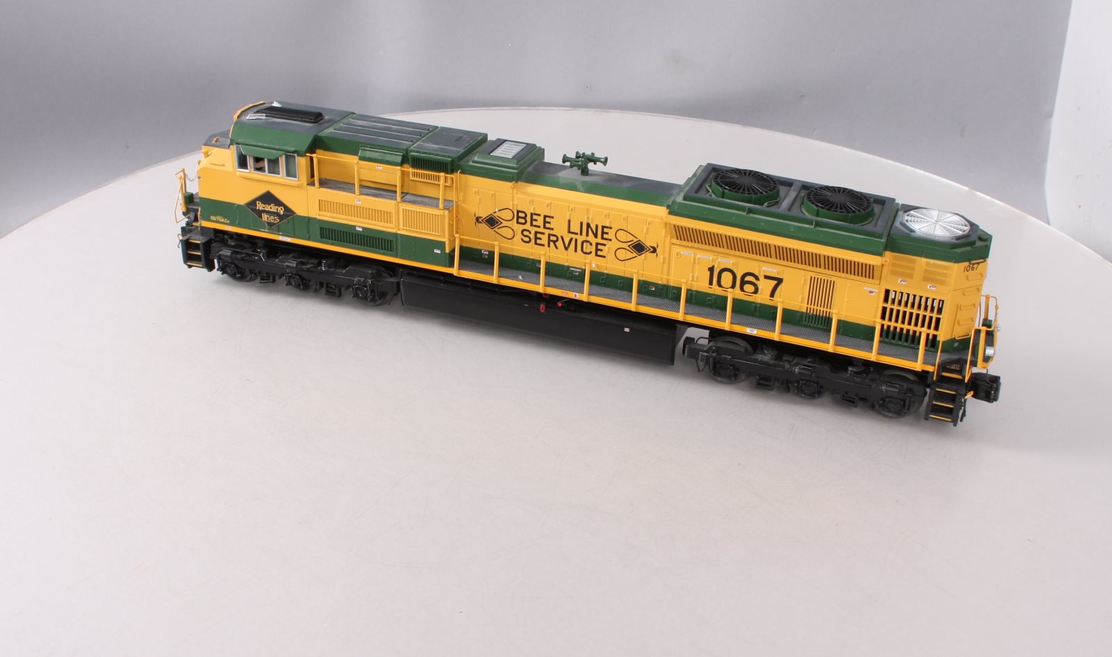 MTH 20-20271-3 Reading SD70ACe Non-Powered Diesel Engine #1067 - 3-Rail