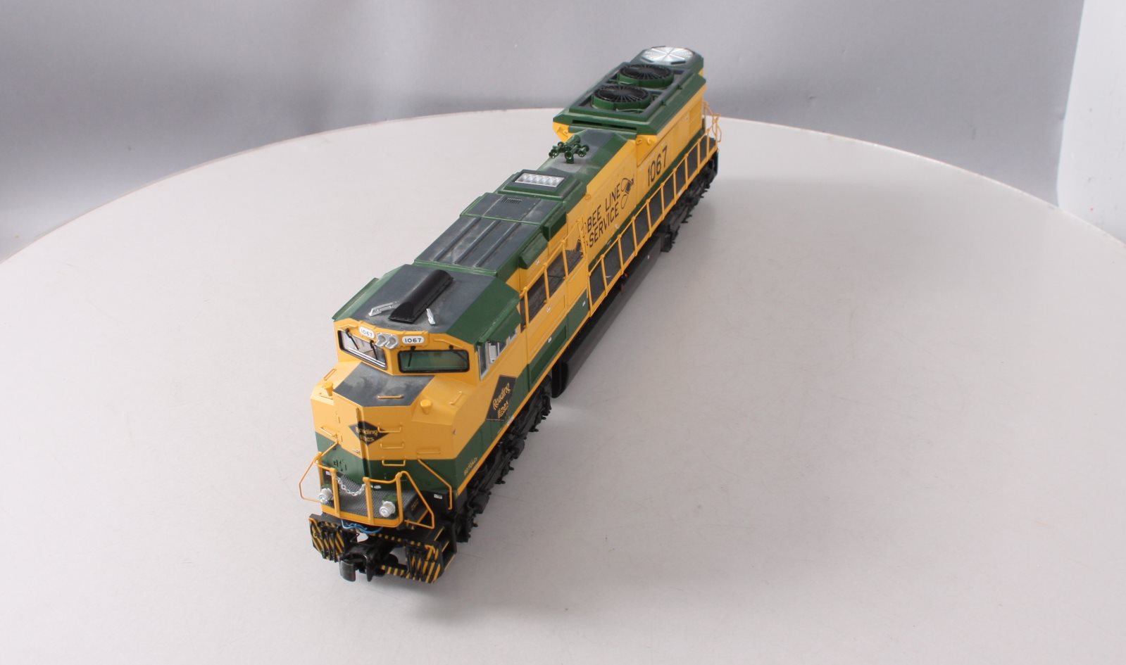 MTH 20-20271-3 Reading SD70ACe Non-Powered Diesel Engine #1067 - 3-Rail