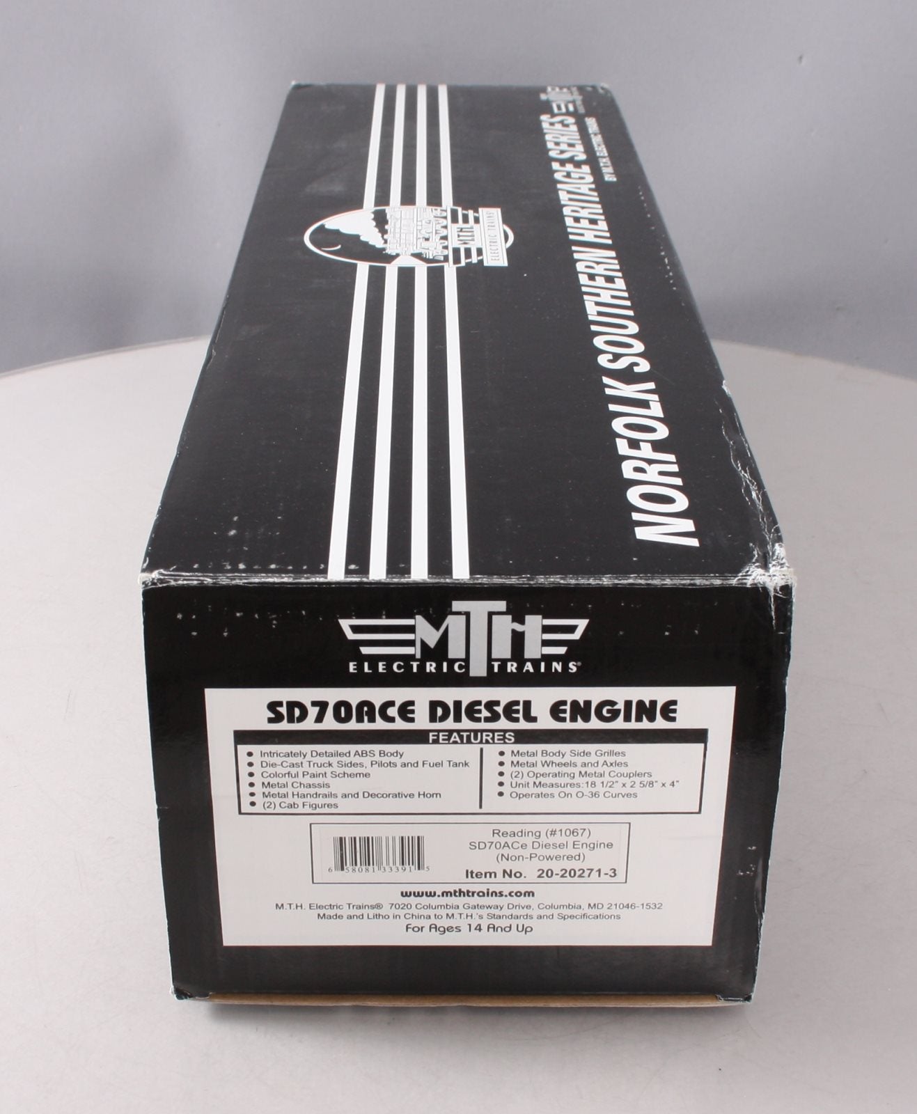 MTH 20-20271-3 Reading SD70ACe Non-Powered Diesel Engine #1067 - 3-Rail