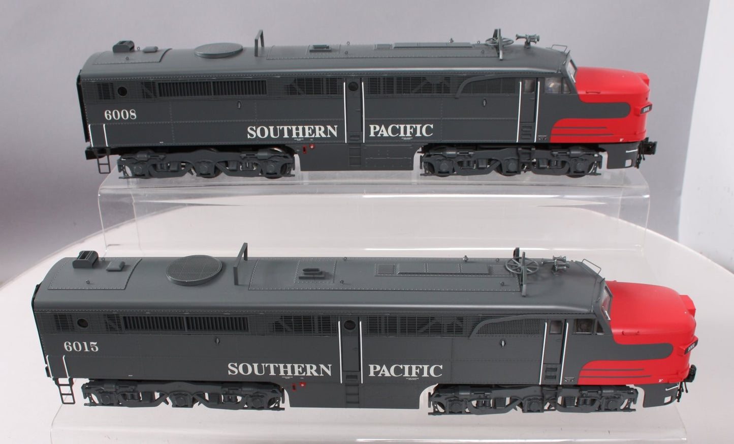 Lionel 6-82220 Southern Pacific Alco PA A-A Diesel Locomotive Set #6008/6015