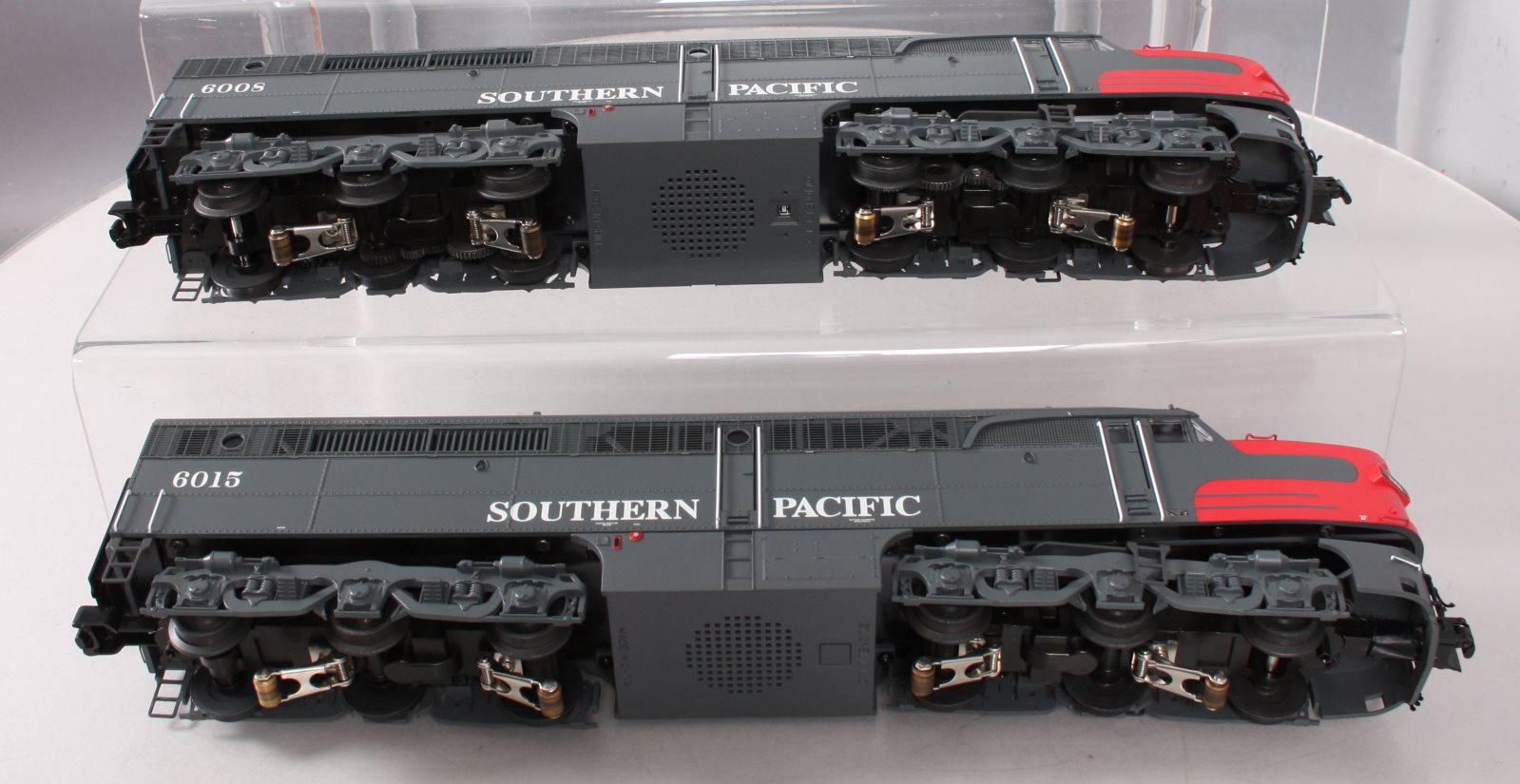Lionel 6-82220 Southern Pacific Alco PA A-A Diesel Locomotive Set #6008/6015