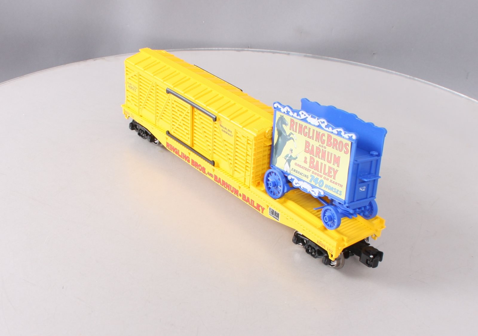 Lionel 6-22240 O Ringling Bros. Combo Flatcar & Stock Car with Circus Wagon