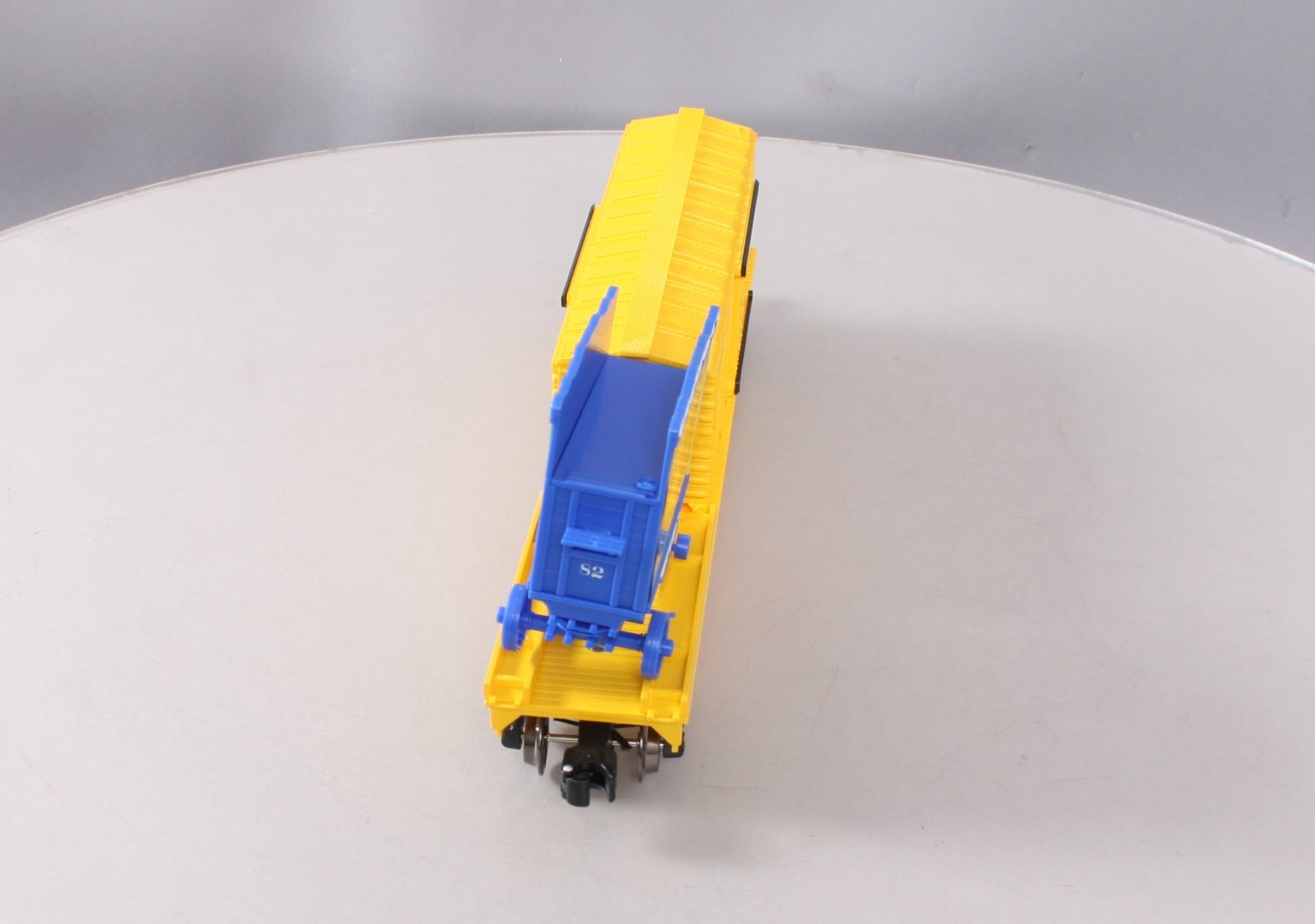 Lionel 6-22240 O Ringling Bros. Combo Flatcar & Stock Car with Circus Wagon