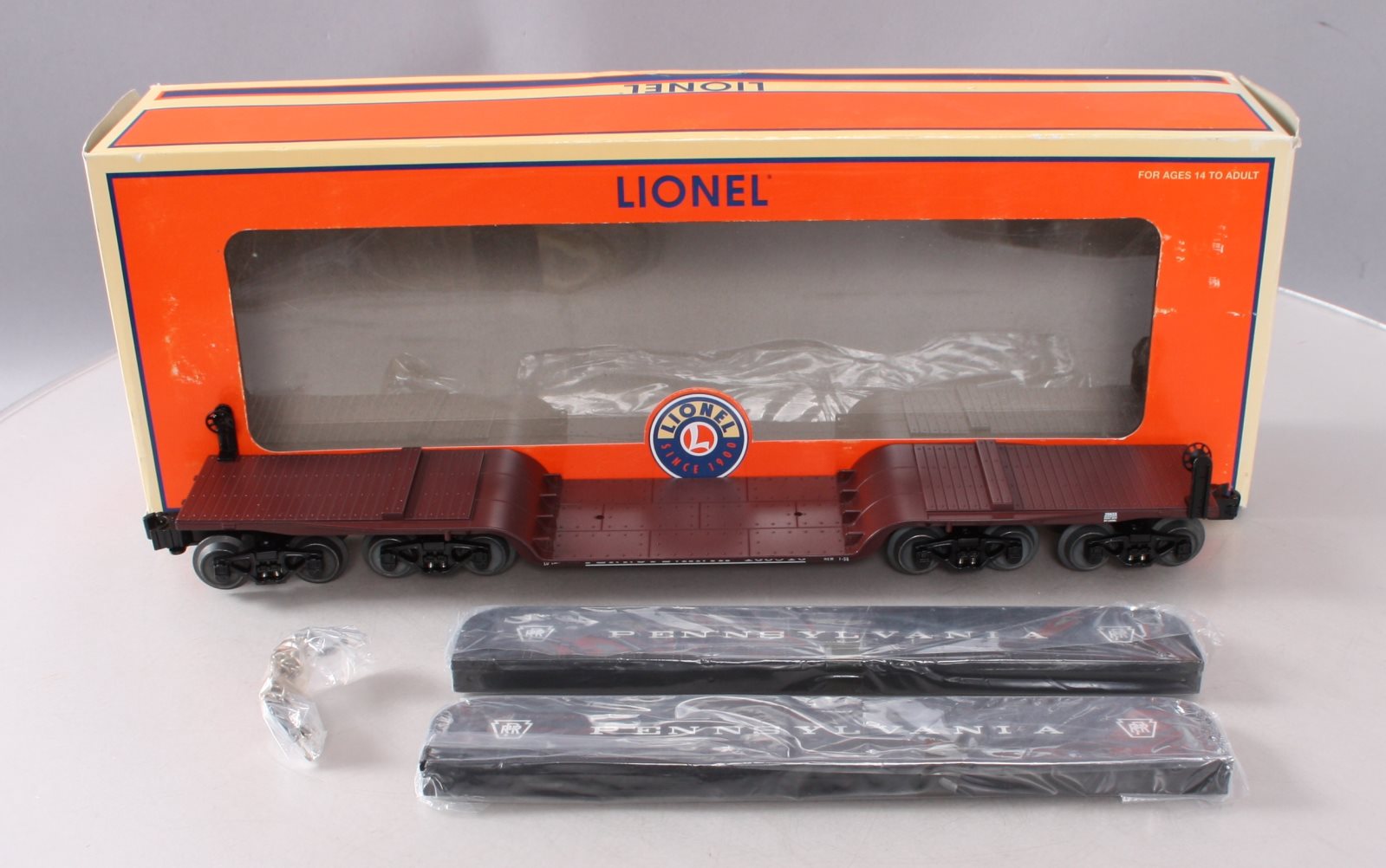 Lionel 6-29655 O Gauge Pennsylvania Railroad 16-Wheel Flatcar with Girders