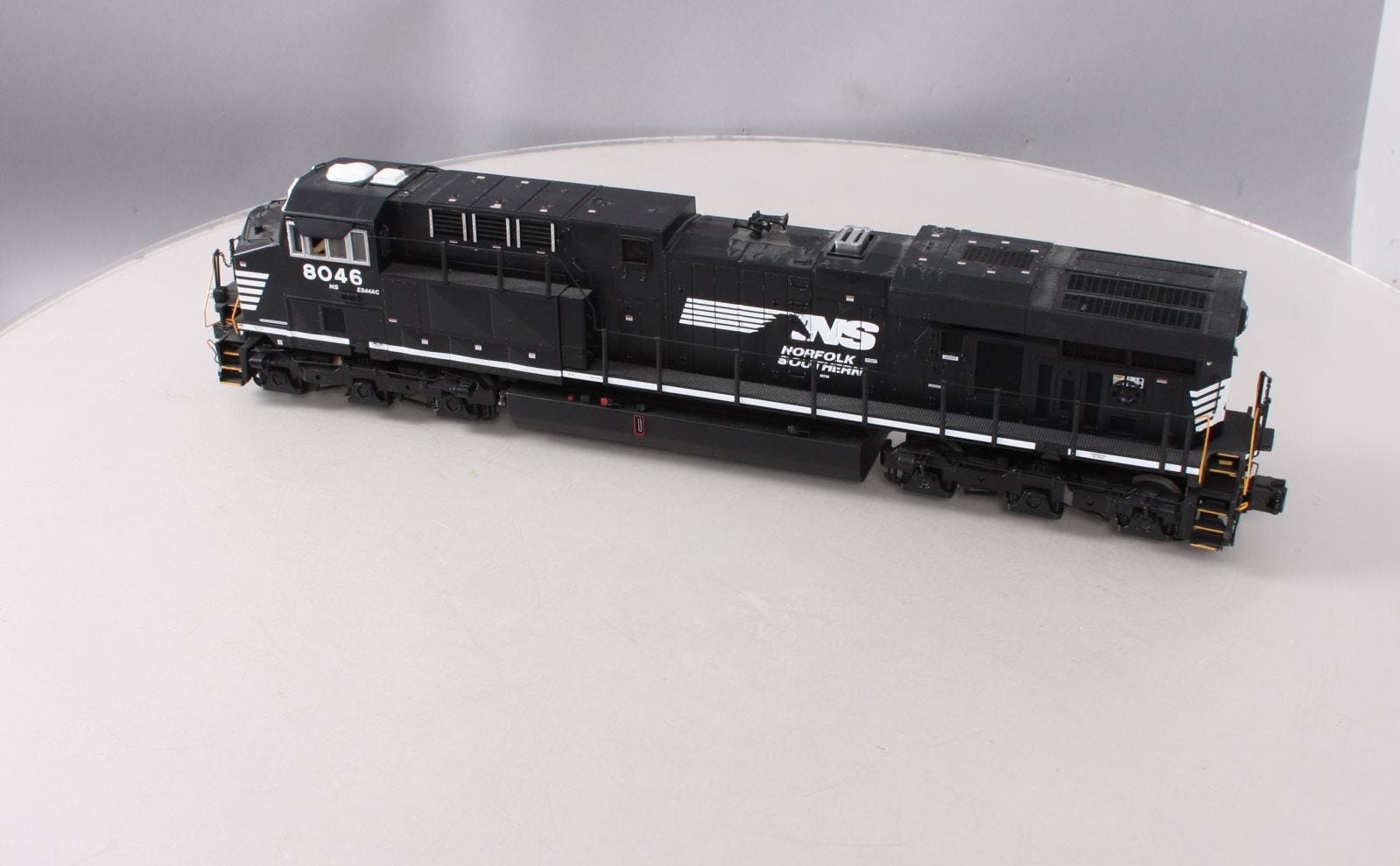 MTH 20-20503-1 Norfolk Southern GE ES44AC Diesel Engine #8046 with PS3