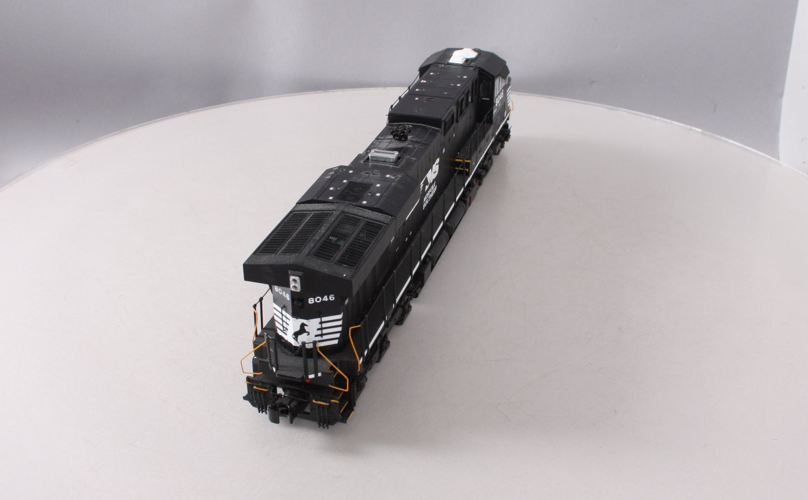 MTH 20-20503-1 Norfolk Southern GE ES44AC Diesel Engine #8046 with PS3