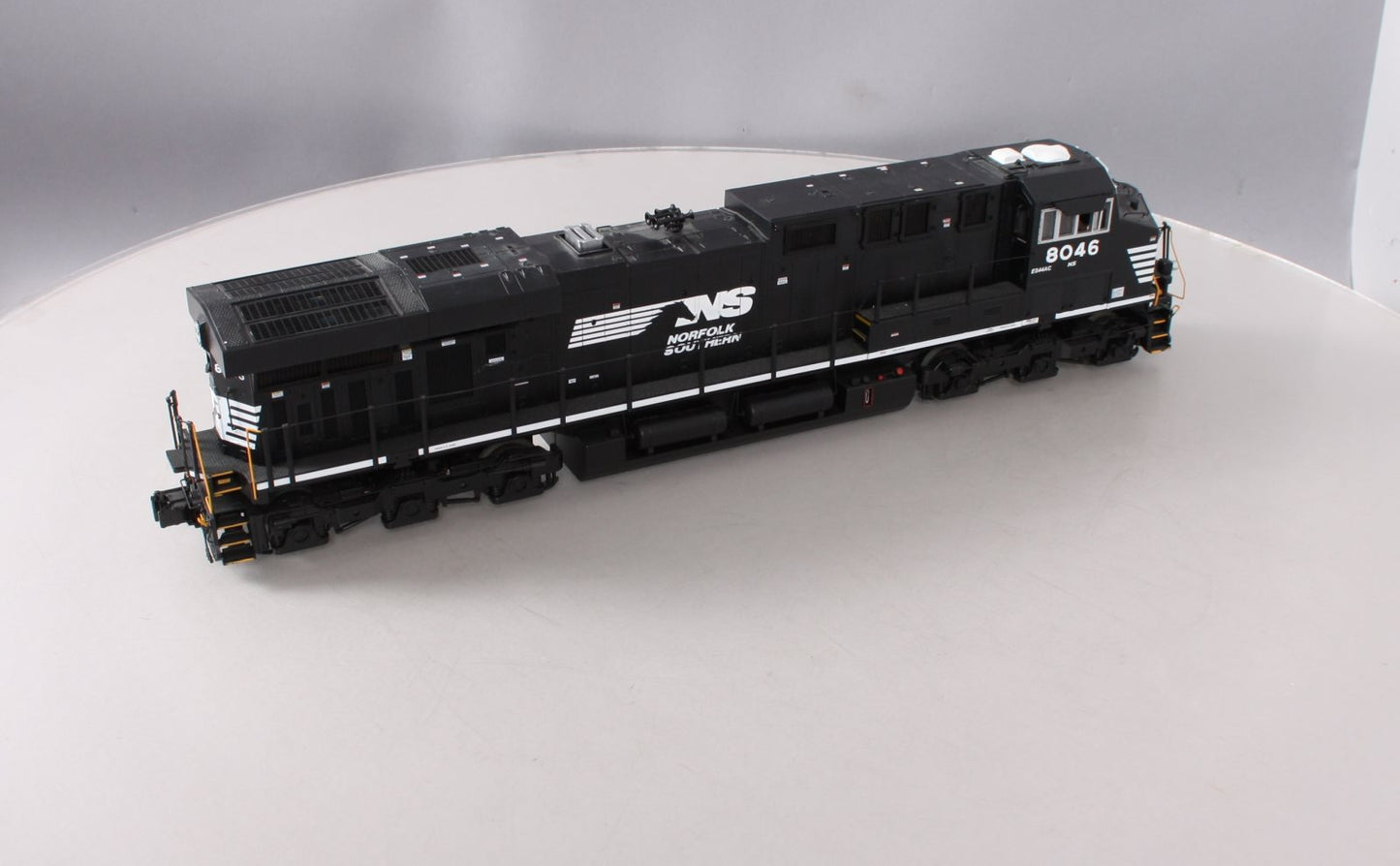 MTH 20-20503-1 Norfolk Southern GE ES44AC Diesel Engine #8046 with PS3
