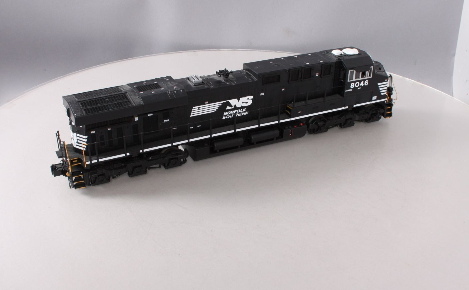 MTH 20-20503-1 Norfolk Southern GE ES44AC Diesel Engine #8046 with PS3