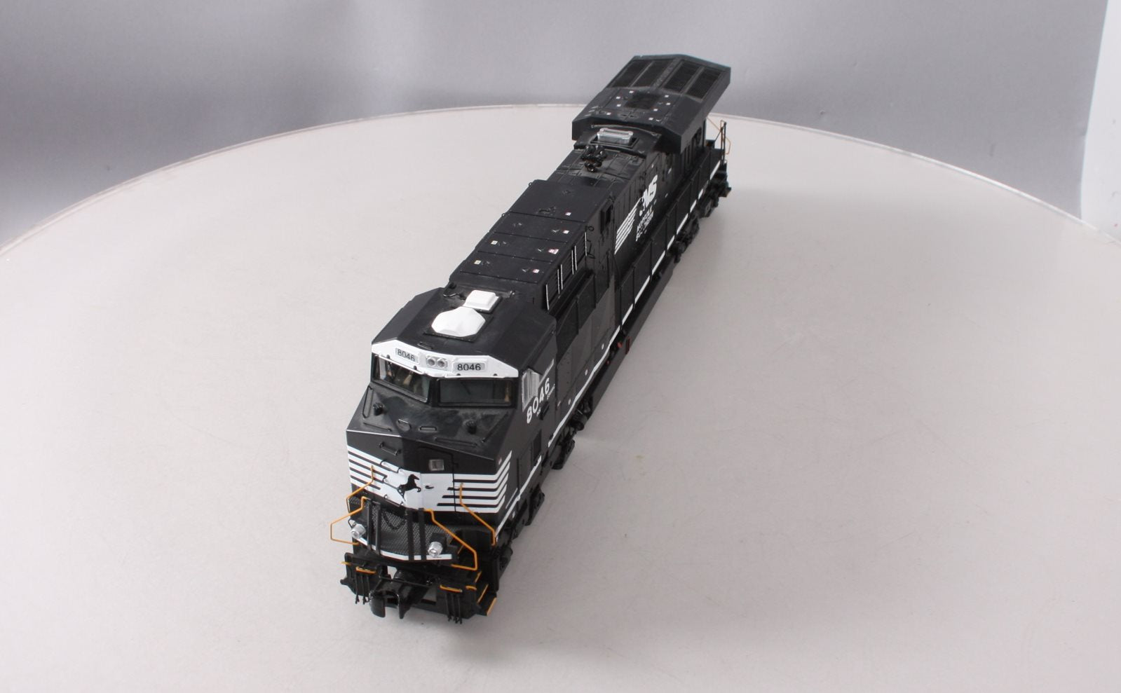 MTH 20-20503-1 Norfolk Southern GE ES44AC Diesel Engine #8046 with PS3