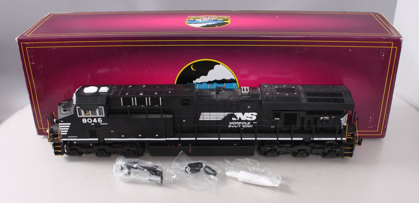 MTH 20-20503-1 Norfolk Southern GE ES44AC Diesel Engine #8046 with PS3