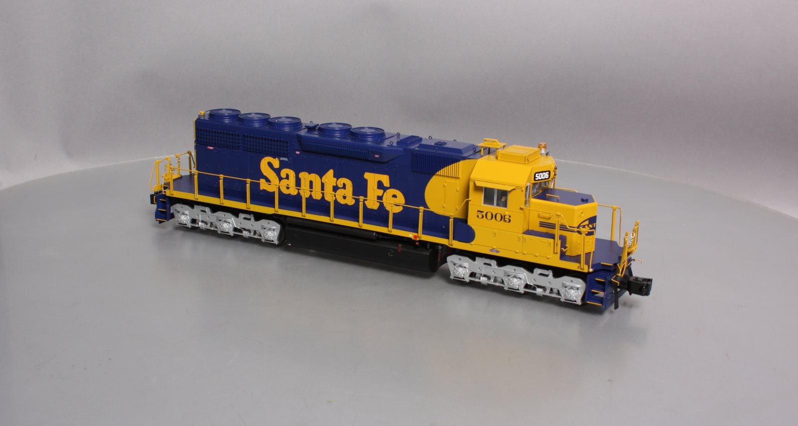 Lionel 6-84256 O Gauge Santa Fe SD40 Diesel Locomotive #5006