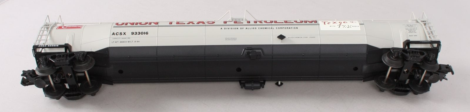 Atlas 6406-1 O Gauge Union Texas Petroleum 33,000 Gallon Tank Car #933016