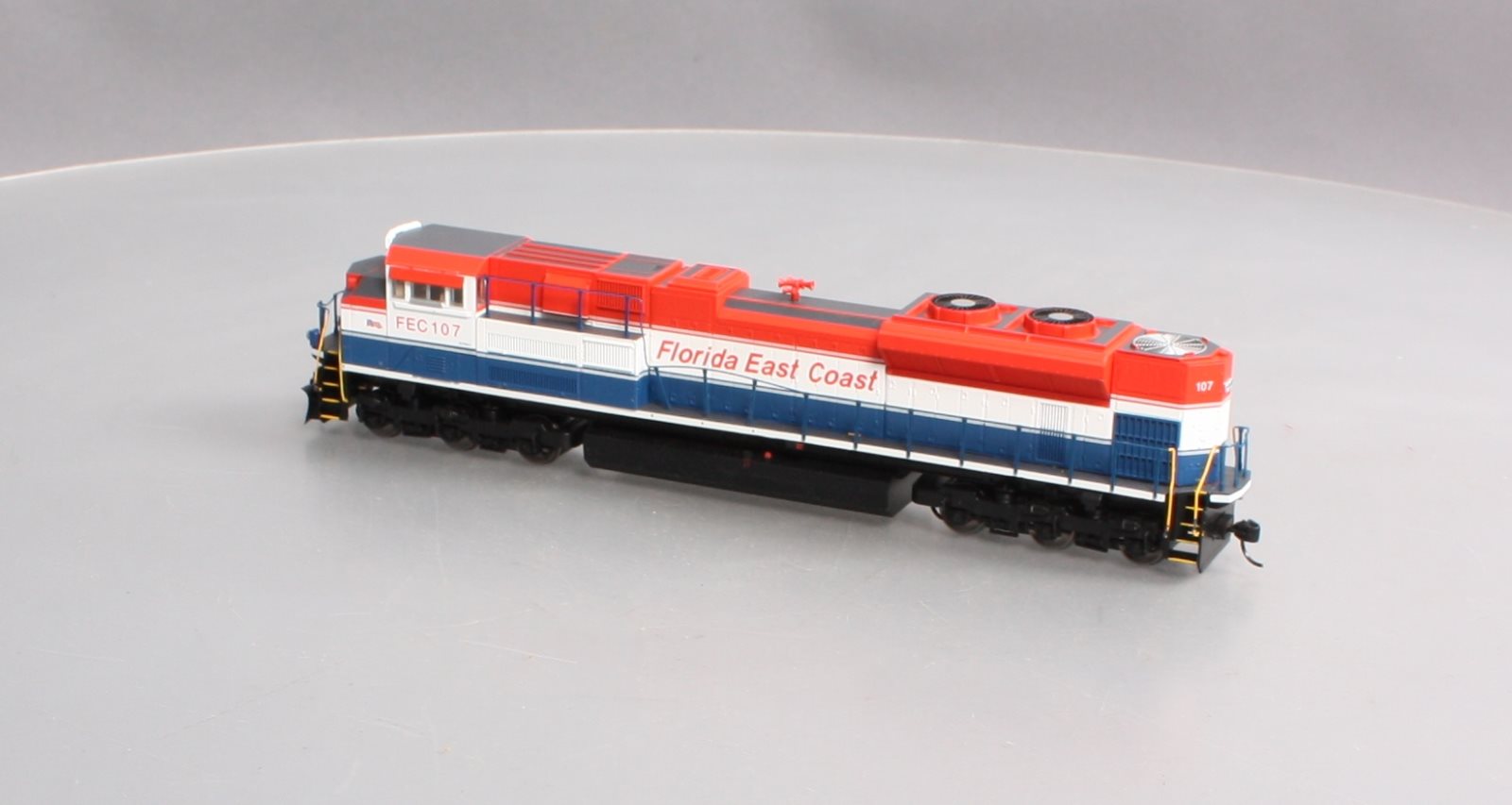 Walthers 910-9818 HO Florida East Coast EMD SD70ACe - Standard DC