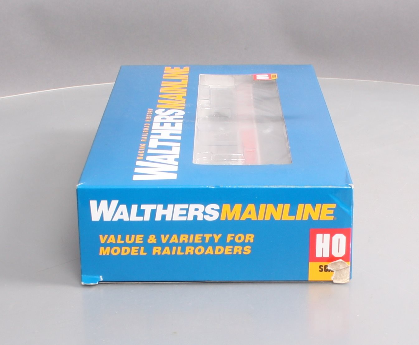 Walthers 910-9844 HO Providence & Worcester EMD SD70ACe - Standard DC #4302