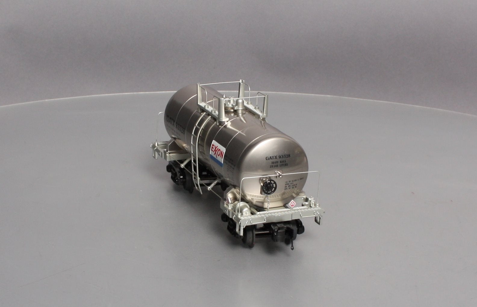 MTH 20-96748 O Exxon Premier 8000 Gallon Tank Car #93528
