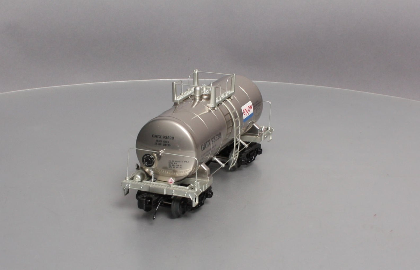 MTH 20-96748 O Exxon Premier 8000 Gallon Tank Car #93528