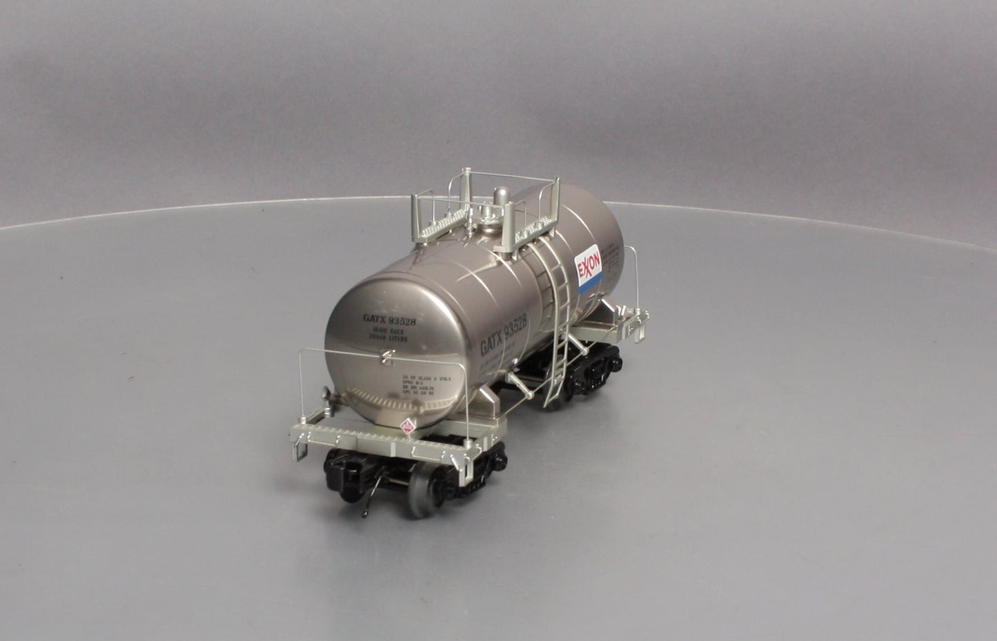 MTH 20-96748 O Exxon Premier 8000 Gallon Tank Car #93528