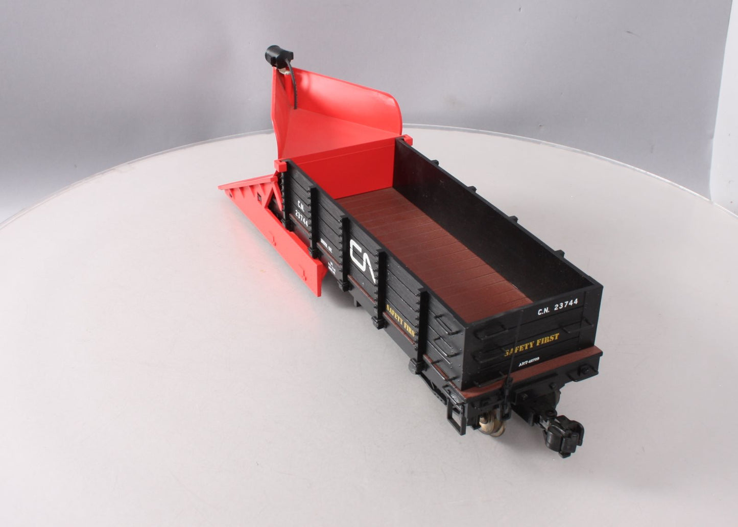 Aristo-Craft 46709 G Scale Canadian National Wedge Snow Plow #23747
