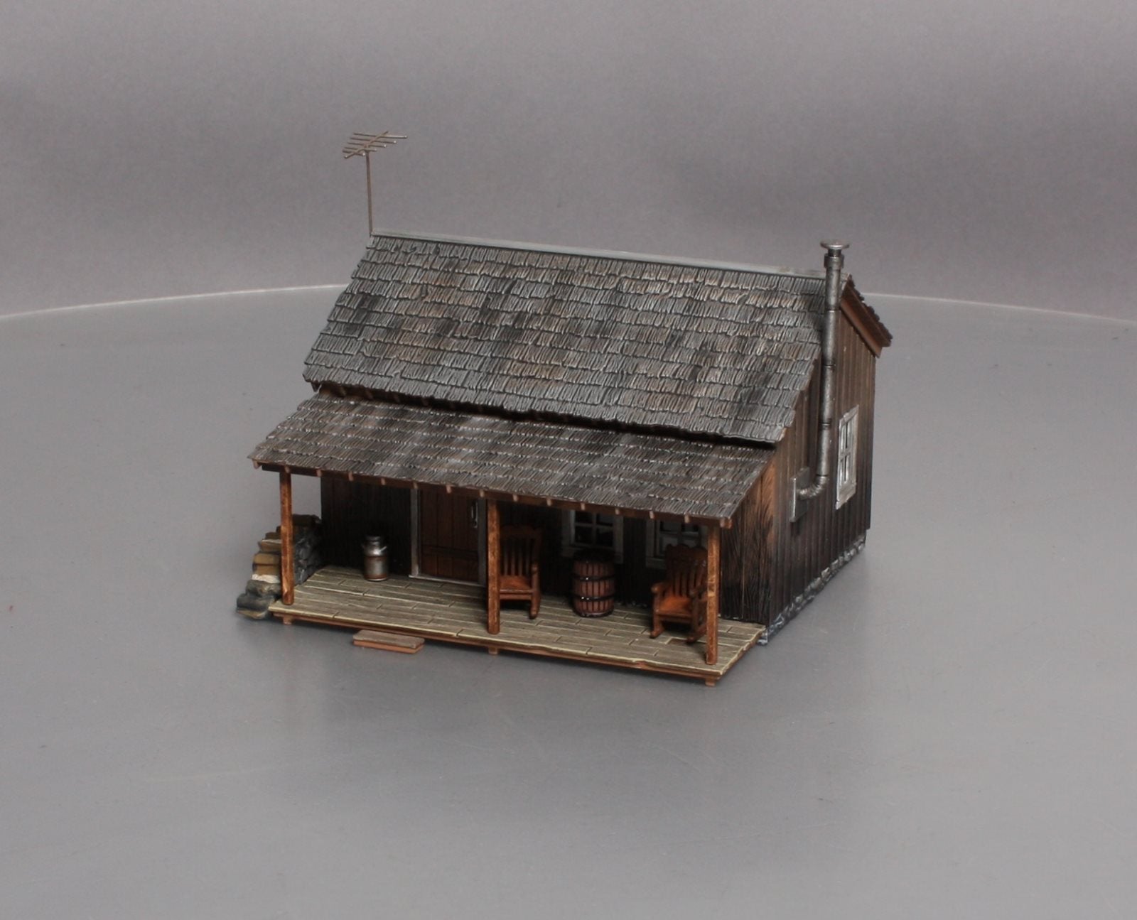 Woodland Scenics BR5869 O Built-&-Ready Rustic Cabin
