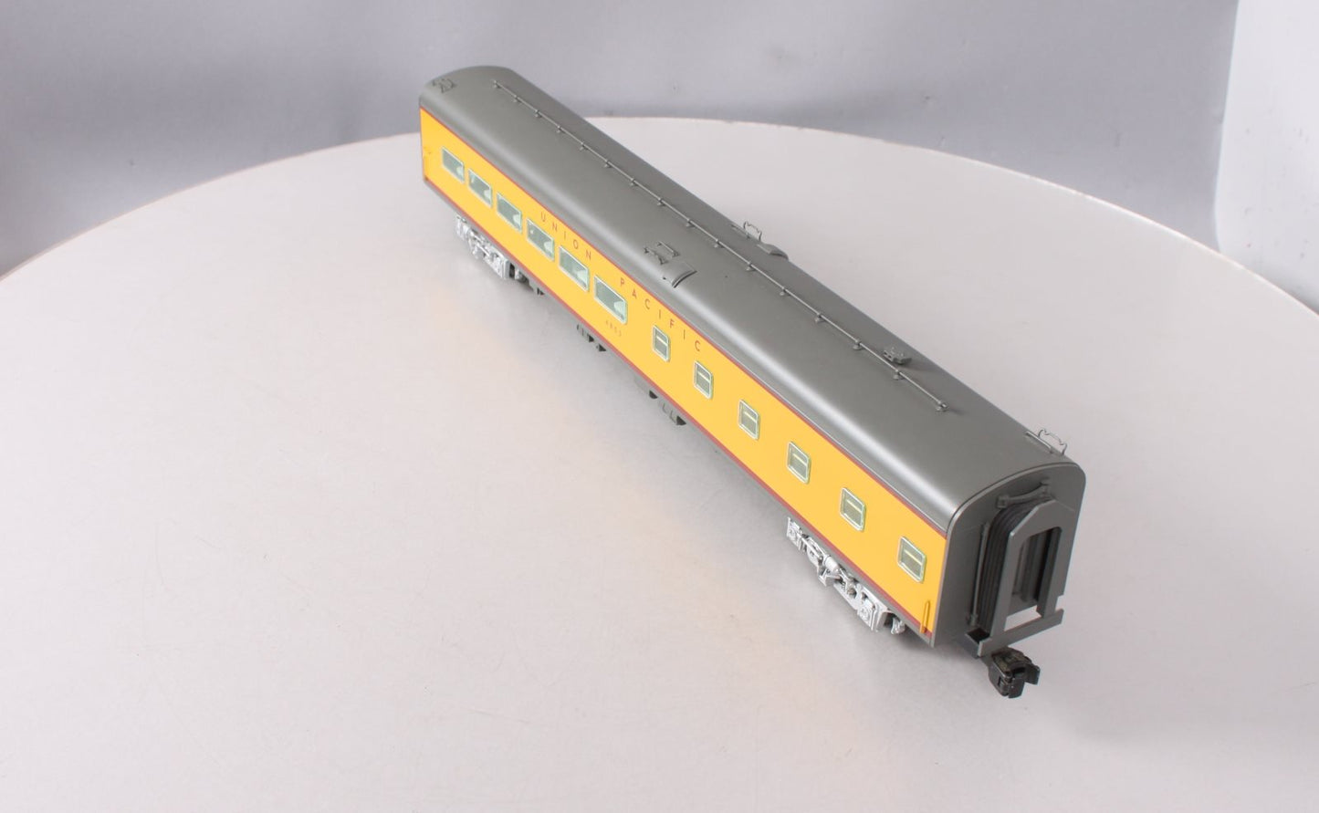 Lionel 6-25574 O Gauge Union Pacific 18" Aluminum StationSounds Diner #4803