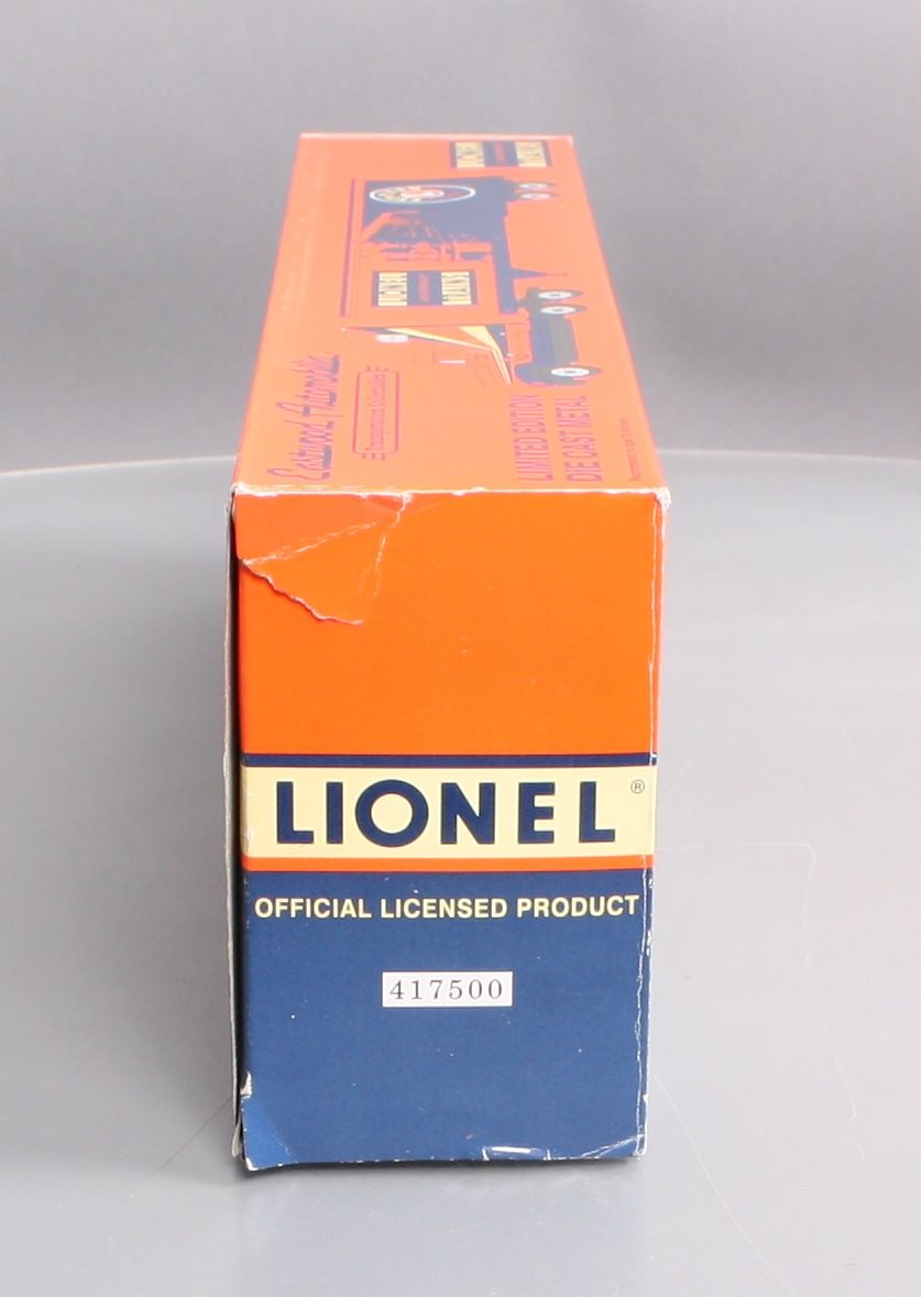 Lionel 417500 Eastwood Automobilia Tractor & Trailer Limited Edition