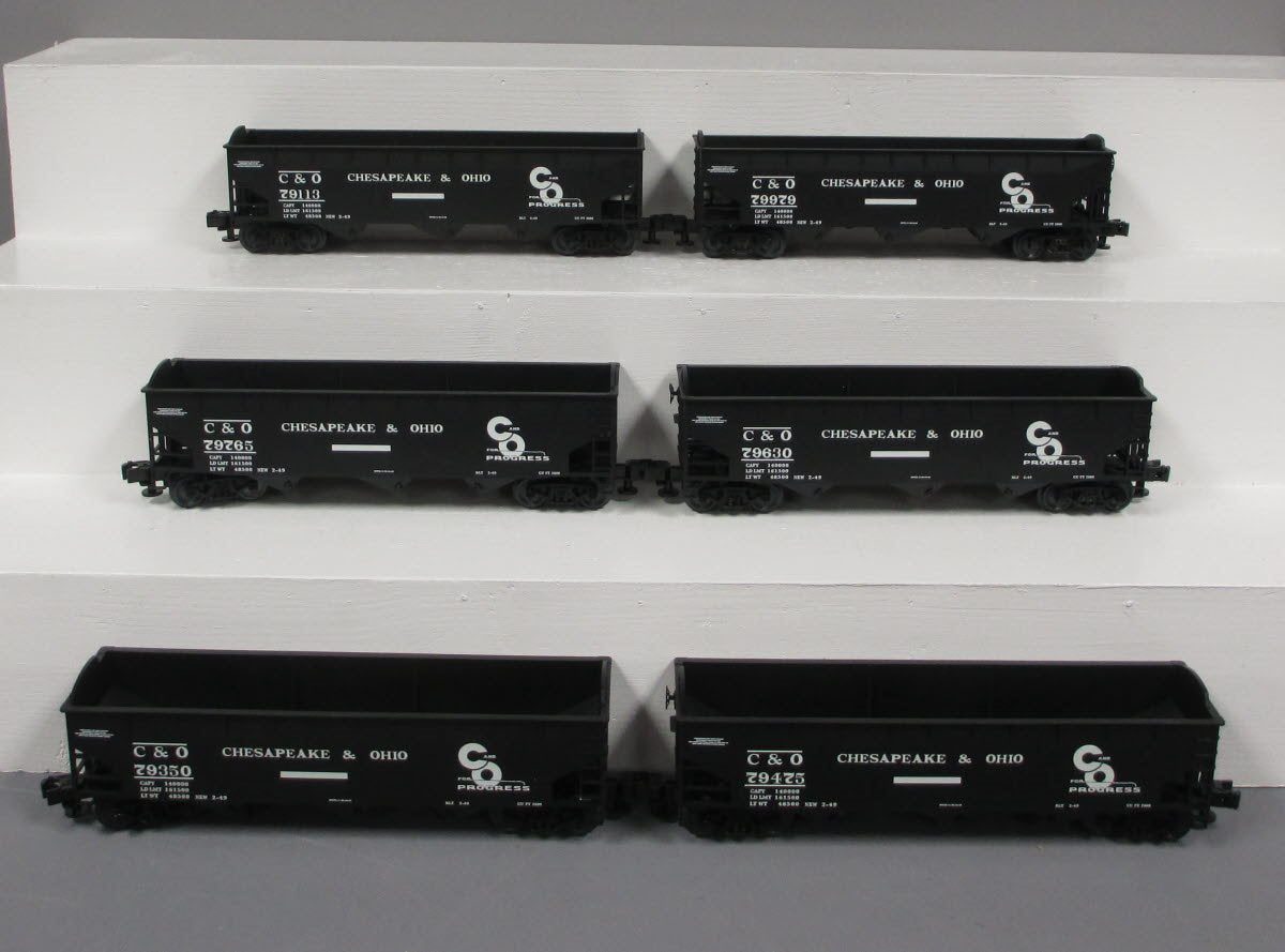 Lionel 3-16090A O Chesapeake & Ohio 3-Bay Offset Hopper #79113 (Set #2)