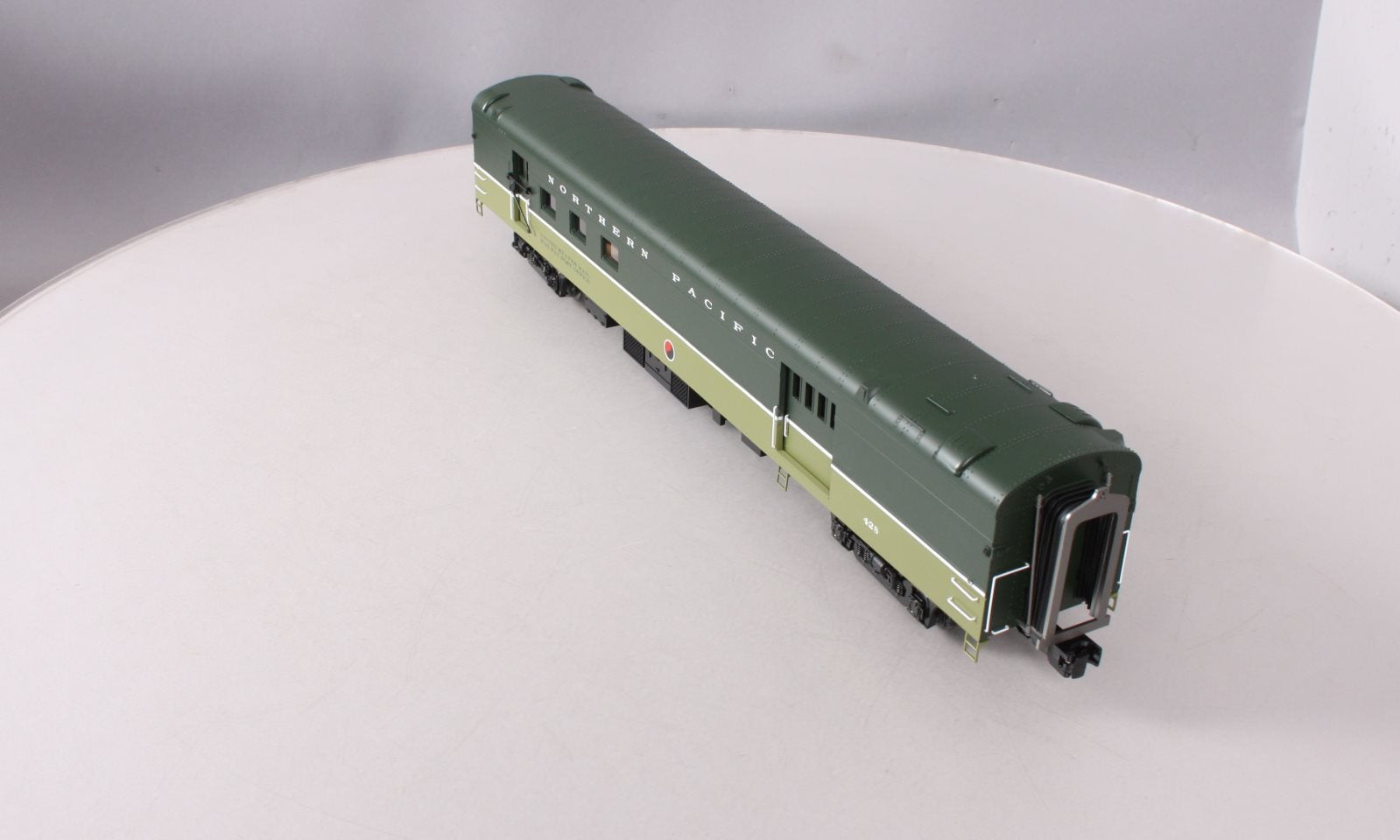 MTH 20-68238 Northern Pacific 70' Smooth Side RPO Car