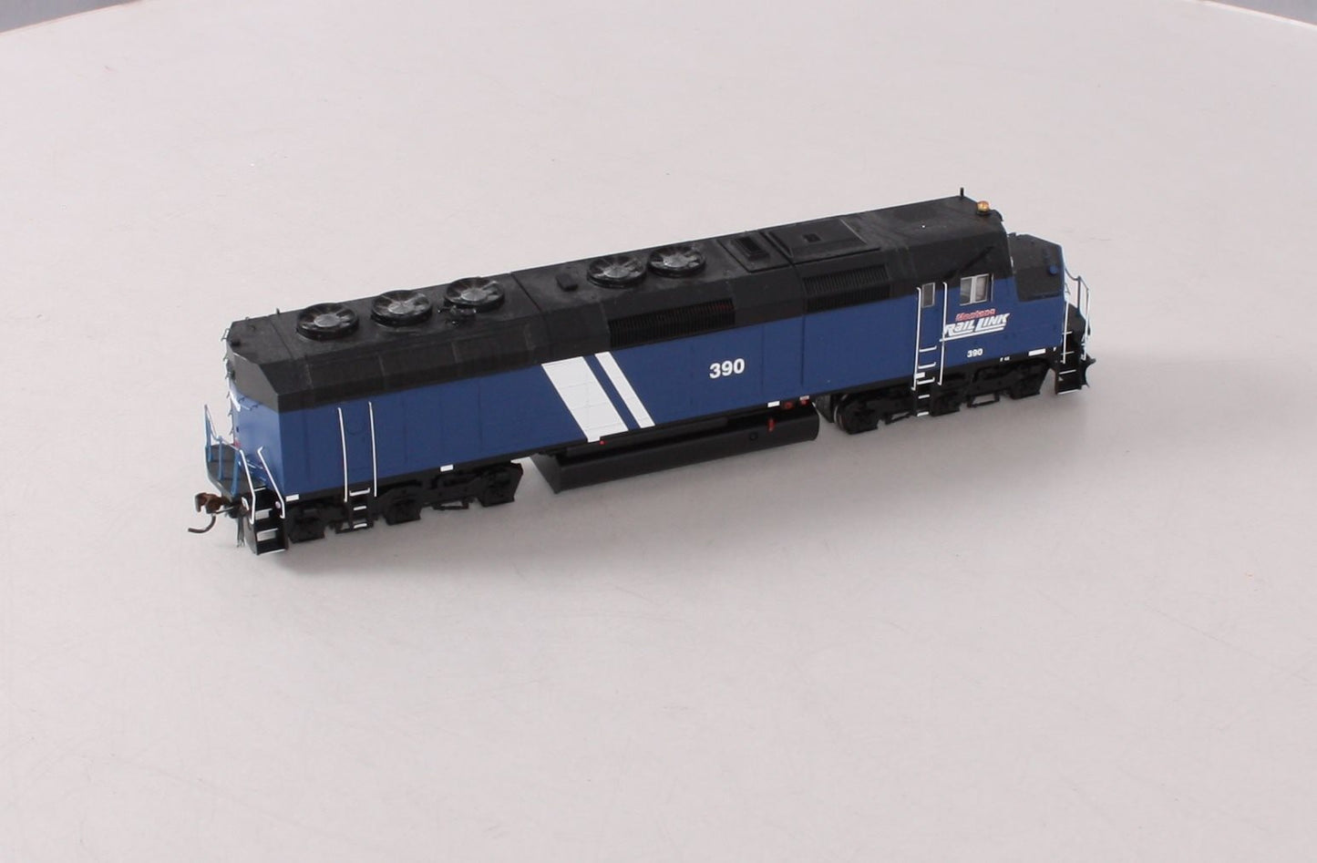 Athearn G67690 HO Montana Rail Link F45 Diesel Locomotive w/ Sound #390 (DCC)