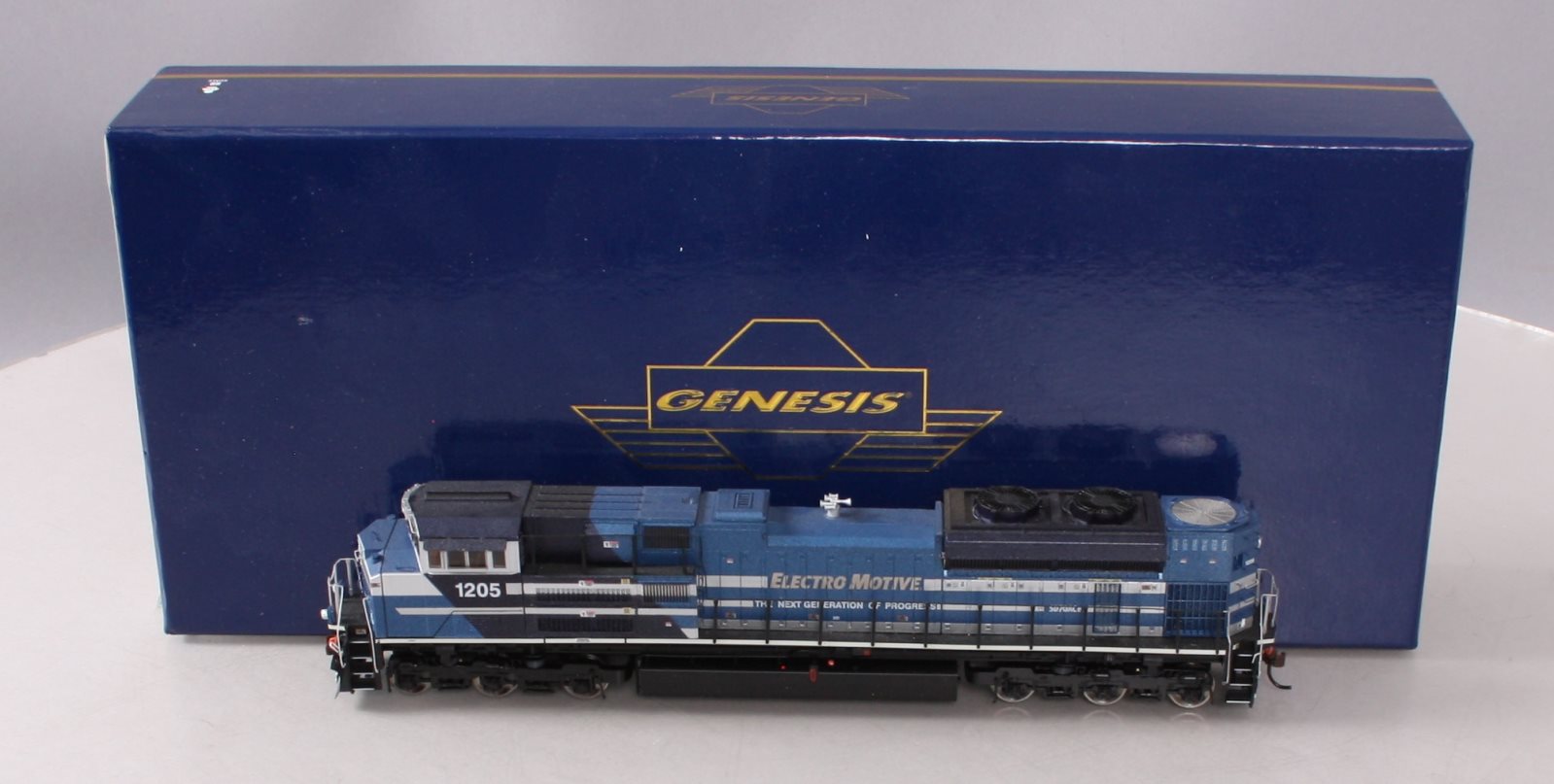 Athearn G68818 HO Electro Motive EMD SD70ACe Powered Locomotive w/ DCC #1205