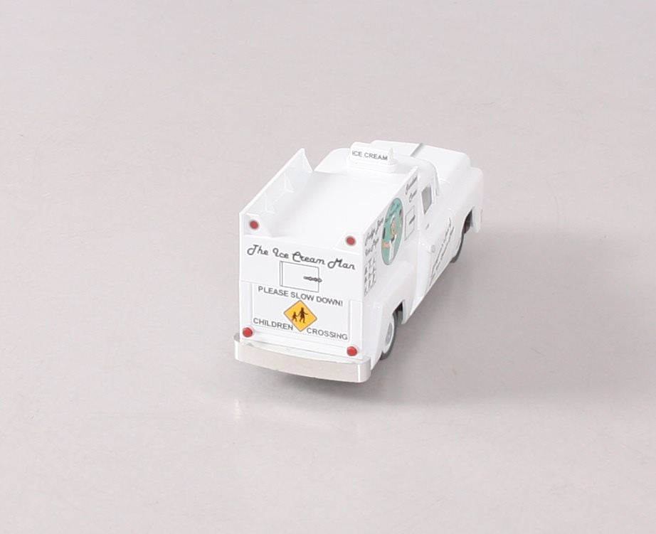 Williams 42733 O Scale E-Z Street Ice Cream Truck