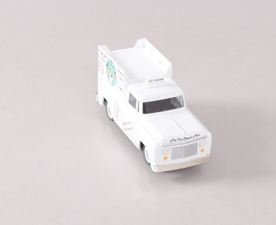 Williams 42733 O Scale E-Z Street Ice Cream Truck