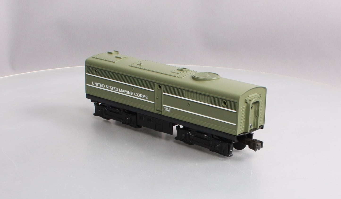 Lionel 6-38374 O US Marine Corps Alco Non-Powered B-Unit Diesel Locomotive #221C