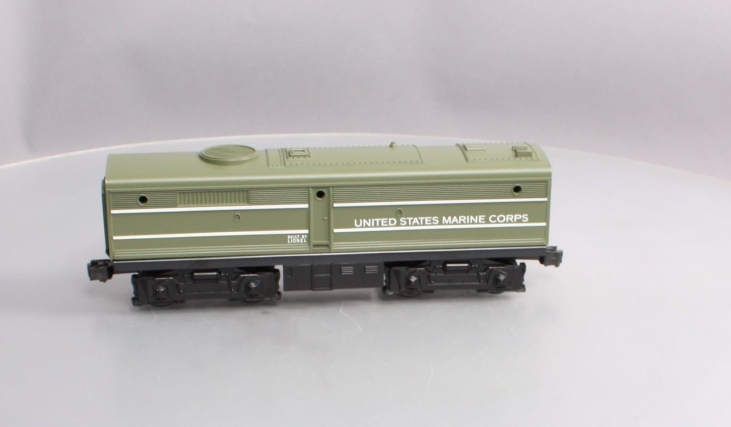 Lionel 6-38374 O US Marine Corps Alco Non-Powered B-Unit Diesel Locomotive #221C