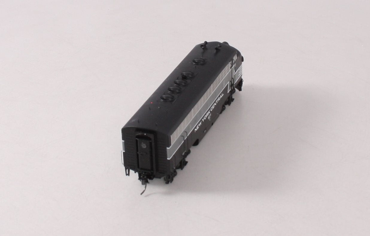 InterMountain 49001-09 HO Scale NYC EMD F-7A Diesel Locomotive #1677